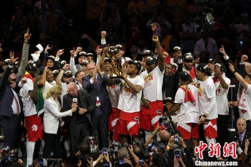 NBA总决赛：猛龙4：2胜勇士夺队史首冠